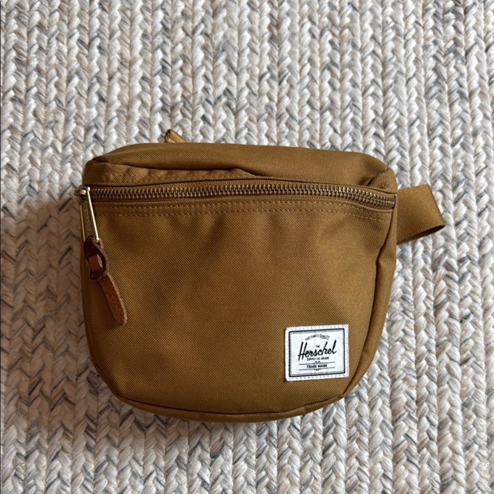 Herschel Supply Company- Settlement Hip Pack 2L